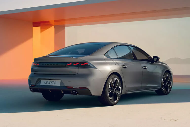 2024 Peugeot 508 back view