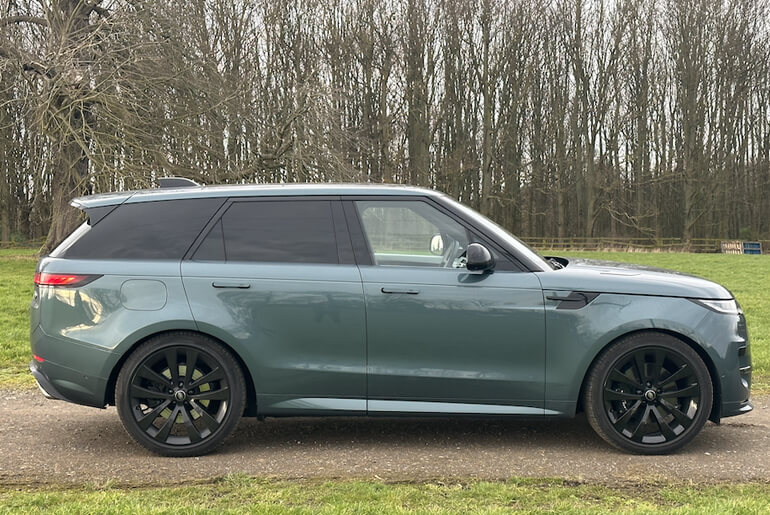 Range Rover Sport P530 side view