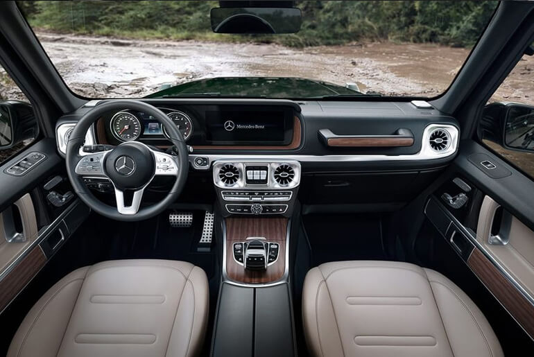 2023 G-Wagon interior