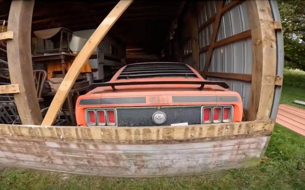 back view of 40 Years Ford Mustang