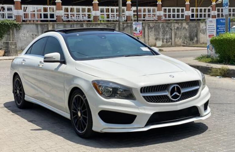 Aproko Doctor Mercedes-Benz CLA 250