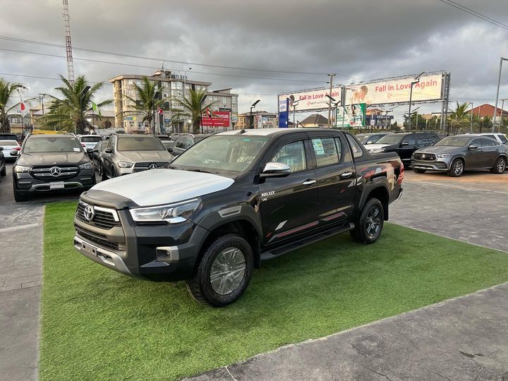 2023 Toyota Hilux Adventure TRD SR5 V6 In Metallic Black