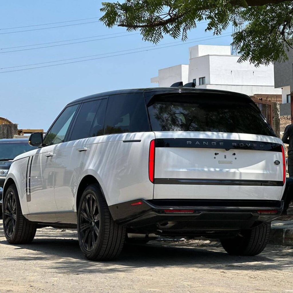 2023 Range Rover Vogue Exterior