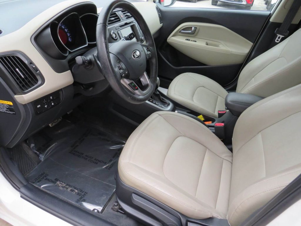 2013 KIA RIO