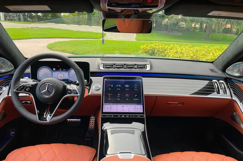 2023 Mercedes Benz S 580 interior