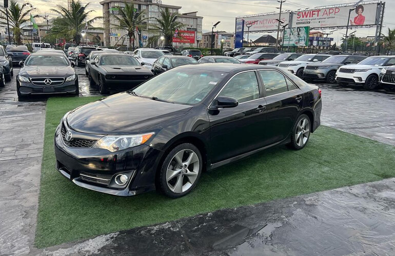 2012 Toyota Camry SE