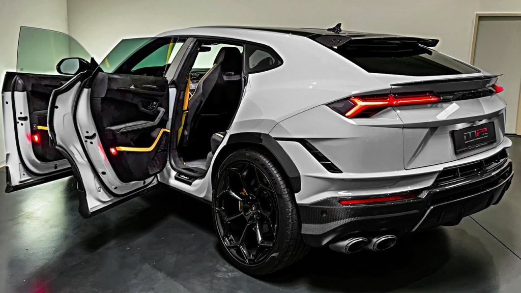 2023 lamborghini urus