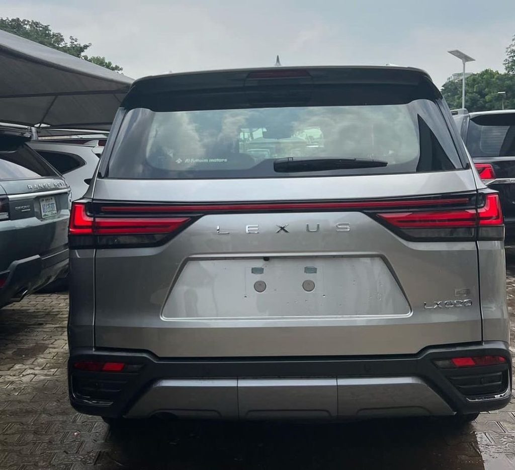 back view of 2023 Lexus LX600