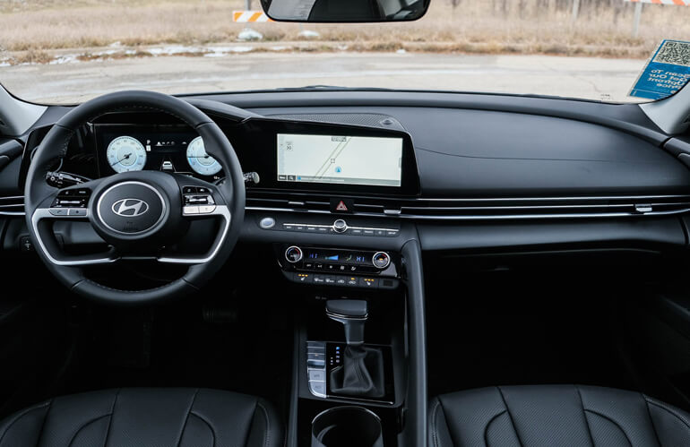 2024 Hyundai Elantra Interior