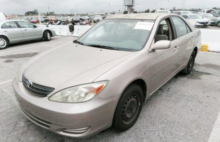 2002 TOYOTA CAMRY LE-XLE-SE Sedan 4 Door