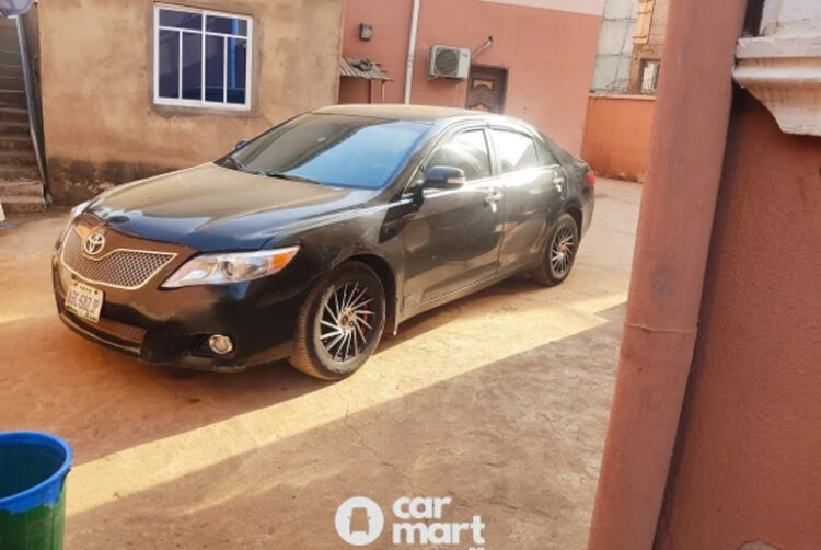 2007 black Toyota Camry FWD