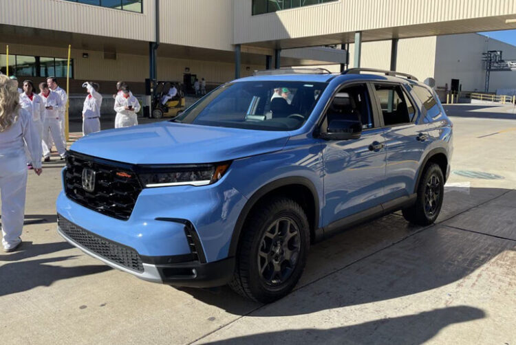 Honda Pilot Is The Undisputed Winner Against The Toyota Highlander in 2023