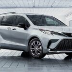 An image showing the picture of a 2023 Toyota Sienna.