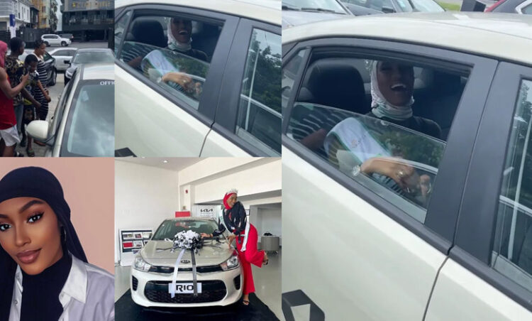 Current MBGN Dines With Food Influencer, Opeyemi Famakin As Fans Gather To Get Pictures Of Her In Her Official KIA Car