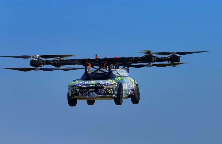 Xpeng, a Chinese competitor of Tesla, built a flying car that looks very different from the electric vehicle.