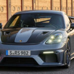 Reviewing the new 2022 Porsche 718 Cayman GT4 RS