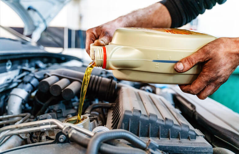 Should Car Engine Oil be Changed Based on Mileage or Time?