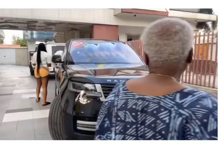 Tiwa Savage Buys Brand New Range Rover, Her Mom and Son Celebrates