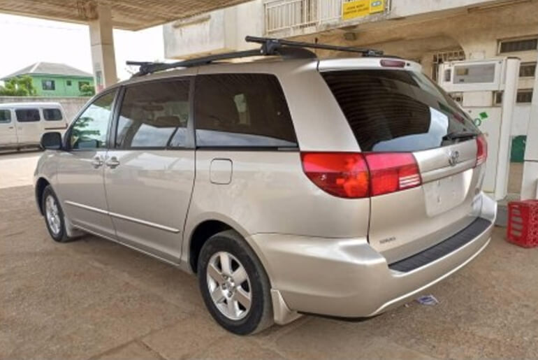 Tokunbo Used Toyota Sienna From Benin-City Nigeria