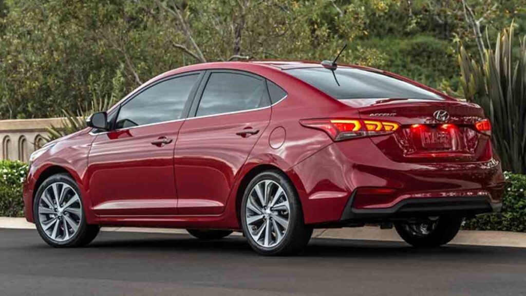 2020 Hyundai Accent back-view