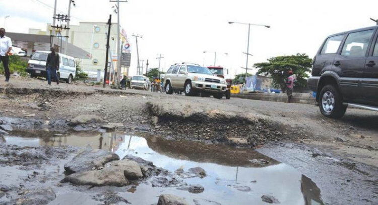 Lagos finds alternative routes for motorists as FG begins road maintenance