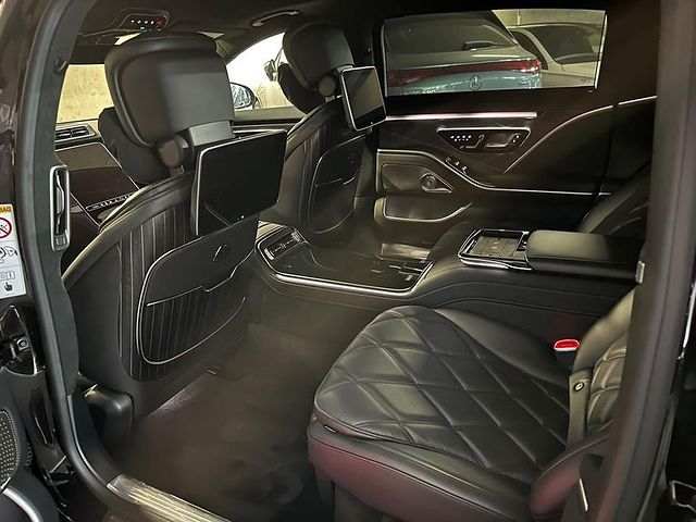 2024 Mercedes Benz S680 Maybach Night Series interior