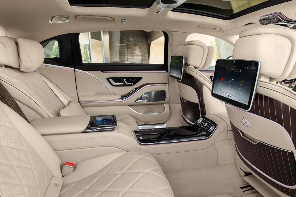 2022 maybach s680 interior