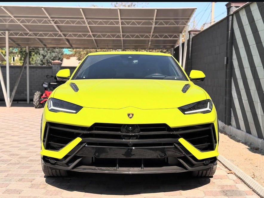 2024 Lamborghini Urus