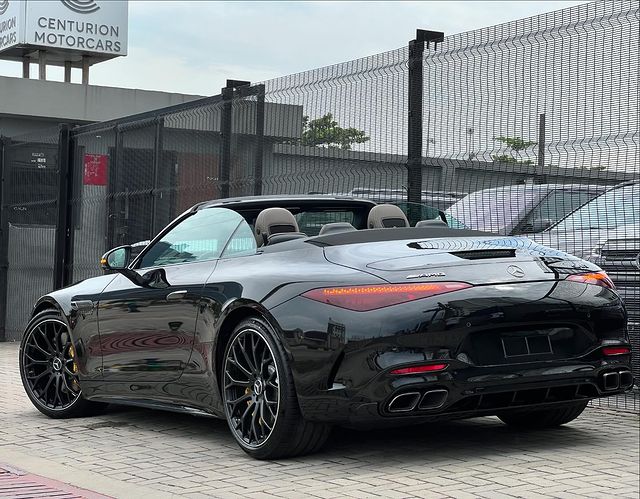 2025 Mercedes Benz AMG SL 63 Roadster