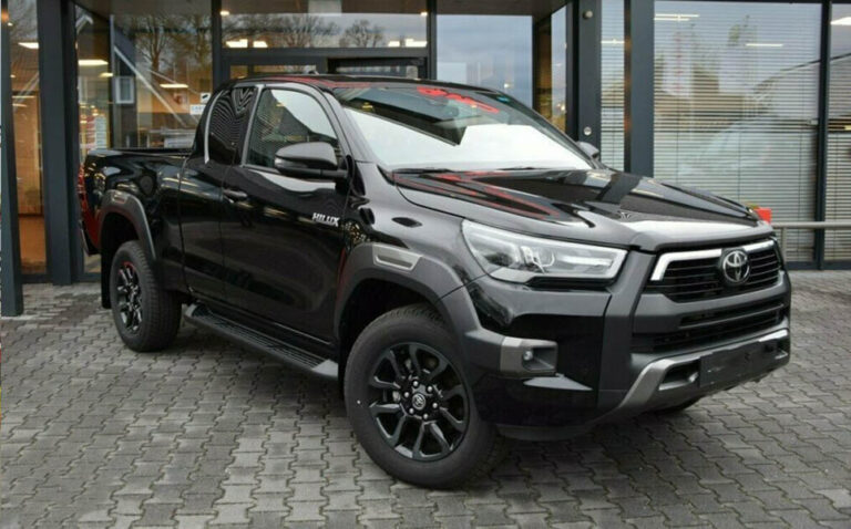 USED Toyota Hilux