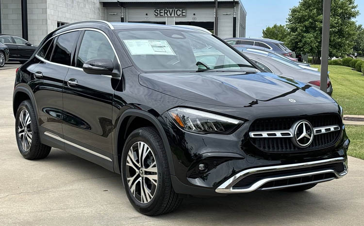 New 2025 Mercedes-Benz GLA