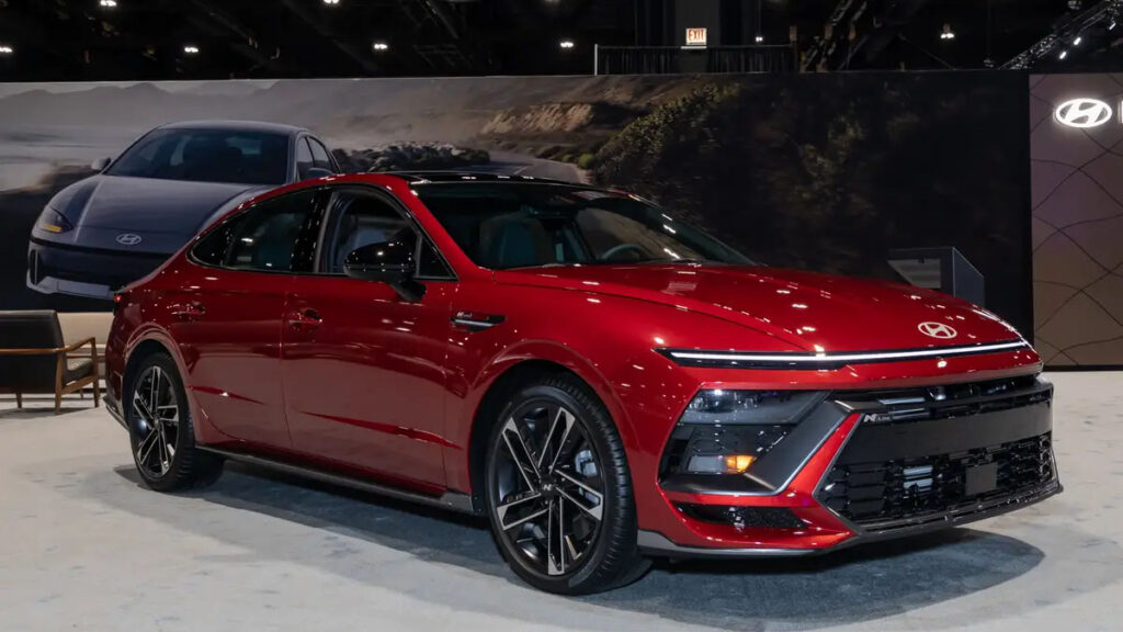 2026 Toyota Camry vs. 2026 Hyundai Sonata: Which One Really Delivers More for Nigerian Drivers? 2 2026 Hyundai Sonata