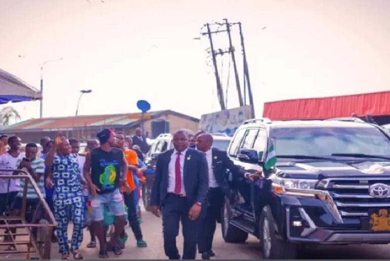 Does the Nigerian President Or Governor Have the Right to Block Roads During Movement