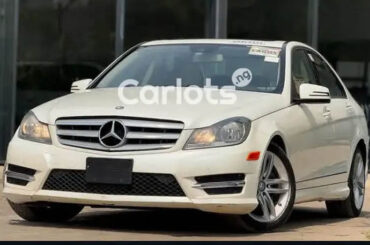 2013 MERCEDES BENZ C300